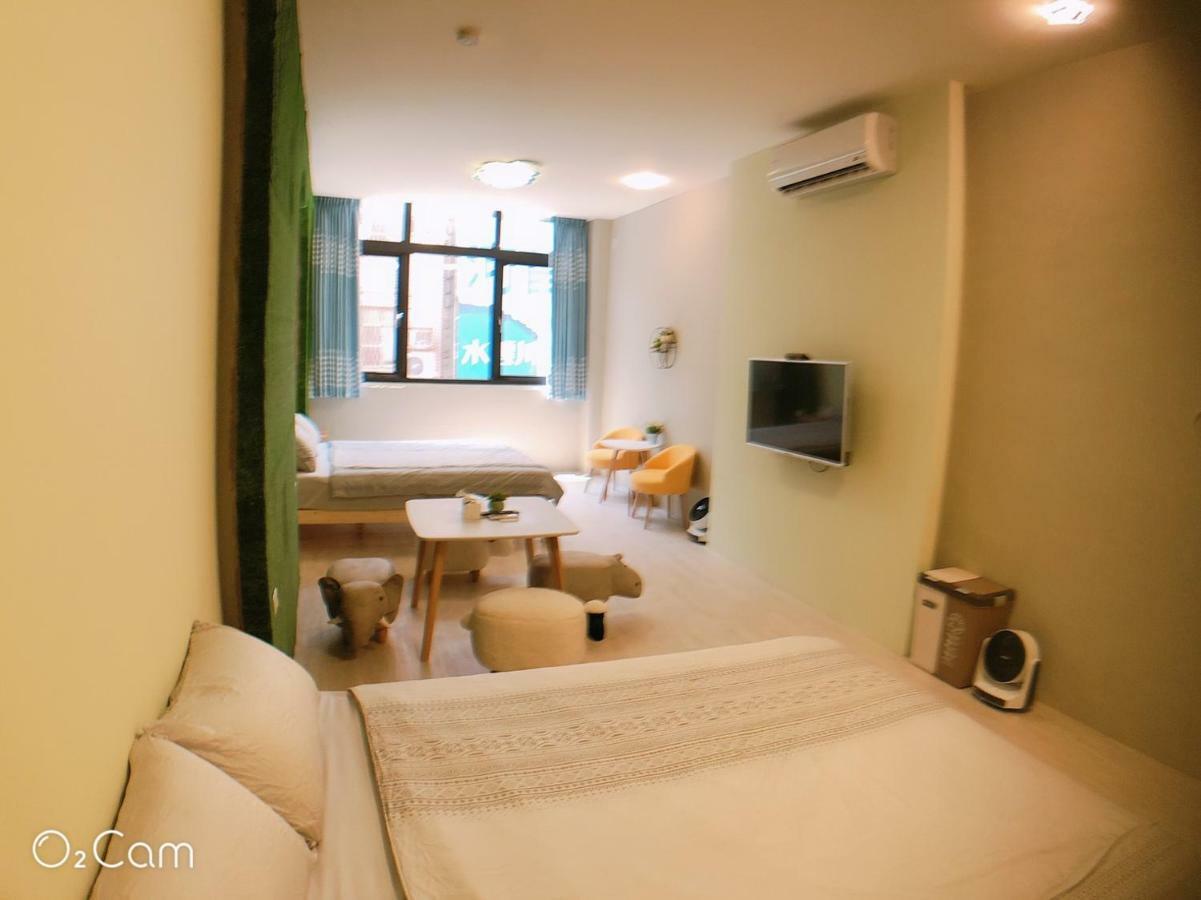 Greenonly Homestay Tainan Extérieur photo