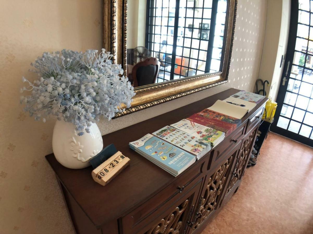 Greenonly Homestay Tainan Extérieur photo
